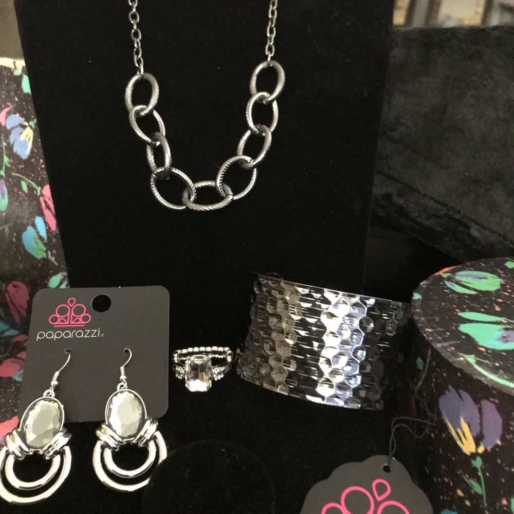 Sweet silver and slate jewelry set